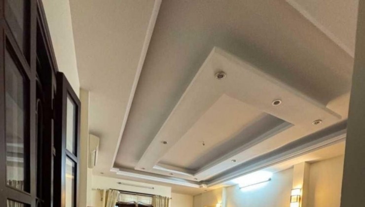 Cho thuê nhà ngõ Đường Bưởi, Ba Đình, 120m- 3,5T- MT 5m - Giá 32 triệu